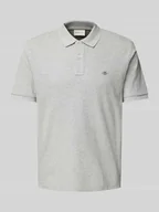Koszulki męskie - Koszulka polo o kroju regular fit z wyhaftowanym logo - miniaturka - grafika 1