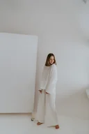 Spodnie sportowe damskie - Długie spodnie Lekko, białe - miniaturka - grafika 1