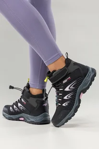 Czarne buty trekkingowe damskie na bieżnikowanej podeszwie z regulowaną elastyczną sznurówką różowe wstawki softshell Casu 2310-12W - Buty trekkingowe damskie - miniaturka - grafika 1
