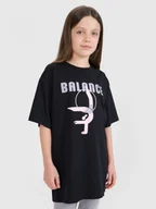 Koszulki dla dziewczynek - 4F T-shirt oversize z nadrukiem dziewczęcy - czarny 122 (6-7 lat) - miniaturka - grafika 1