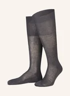 Moda i Uroda OUTLET - Falke Podkolanówki Luxury No. 9 grau - miniaturka - grafika 1