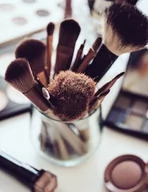 Vouchery - Nauka makijażu  Warszawa - miniaturka - grafika 1