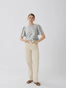 Bluzki damskie - Vila Bluzka w kolorze błękitno-białym - miniaturka - grafika 1