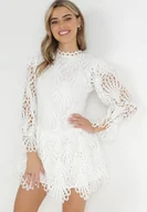 Sukienki - Biała Koronkowa Sukienka Mini z Asymetrycznym Dołem Trudy - miniaturka - grafika 1