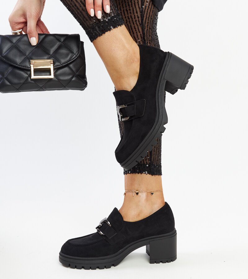 Czarne półbuty ze skórzaną wkładką Vinceza-40