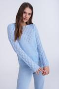 Swetry damskie - Błękitny sweter zdobiony ażurowym splotem - Greenpoint - miniaturka - grafika 1