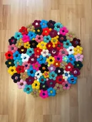 Dywany - Okrągły dywan pompony kwiaty - miniaturka - grafika 1