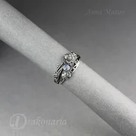 Pierścionki - Pierścionek Gałązki kwiatowe - z kamieniem księżycowym - miniaturka - grafika 1