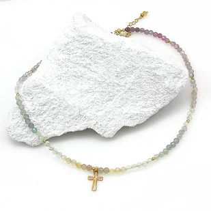 Naszyjnik z fluorytu z krzyżykiem - Naszyjniki - miniaturka - grafika 1
