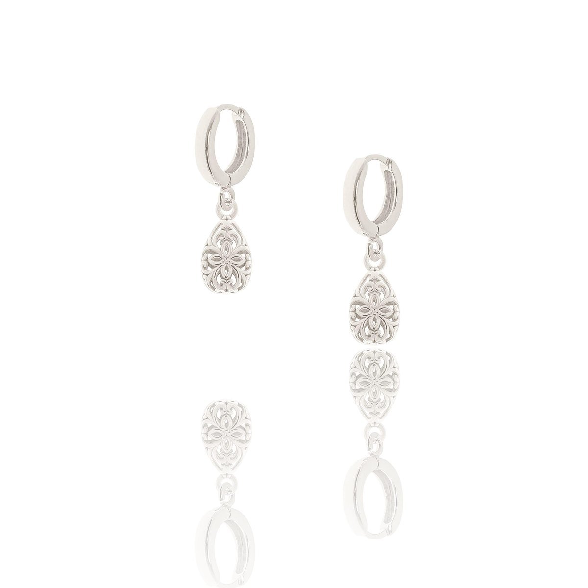 Kolczyki srebrne z ażurowymi łezkami