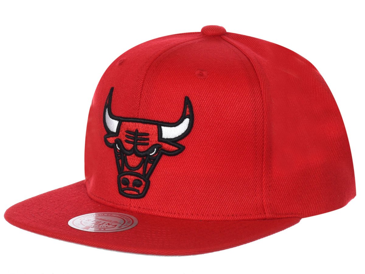 Czapka z daszkiem Mitchell & Ness NBA Core Side Snapback Bulls 6HSSSH21270-CBURED1-Uniwersalny
