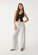 Swetry damskie - Stradivarius Dzianinowy top z guzikami Czarny M - miniaturka - grafika 1