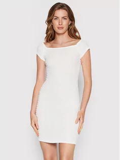 Sukienki - Glamorous Sukienka codzienna CK6629 Biały Slim Fit - grafika 1