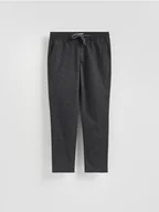 Spodnie męskie - Reserved - Spodnie carrot z wiązaniem - czarny - miniaturka - grafika 1