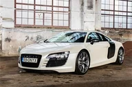 Czasopisma - Ferrari F430 vs Audi R8 V8 - miniaturka - grafika 1