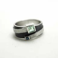 Pierścionki - Srebrny pierścionek z topazem i szafirem - miniaturka - grafika 1