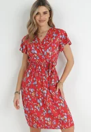 Sukienki - Czerwona Sukienka Midi z Wiskozy z Gumką w Talii i Krótkim Rękawem Jodys - miniaturka - grafika 1