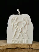 Świece - Świeca Sojowa Ozdobna Bliźnięta / Znak Zodiaku W Pudełku Prezentowym - miniaturka - grafika 1