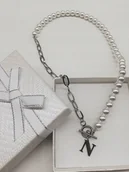 Łańcuszki - naszyjnik perły łańcuszek 45cm dowolna litera STAL - miniaturka - grafika 1