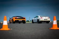 Czasopisma - Lamborghini Gallardo vs Ferrari F430 vs Nissan GTR - miniaturka - grafika 1