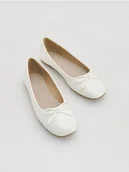 Buty dla dziewczynek - Reserved - Baleriny z imitacji skóry - biały - miniaturka - grafika 1