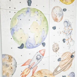 Ścianka wspinaczkowa „Kosmos” - Wyposażenie pokoiku dziecięcego - miniaturka - grafika 1