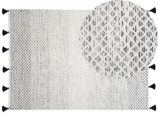 Beliani Dywan krótkowłosy 140 x 200 cm czarno-biały GEMLIK - Wycieraczki - miniaturka - grafika 1