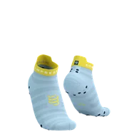 Skarpetki sportowe męskie - COMPRESSPORT Skarpetki do biegania PRORACING SOCKS V4 ULTRALIGHT RUN LOW cashmere blue/maize - miniaturka - grafika 1