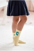 Skarpetki dla dzieci - Skarpetki dziecięce żółte z prążkowanym ściągaczem i modną grafiką Milena - miniaturka - grafika 1