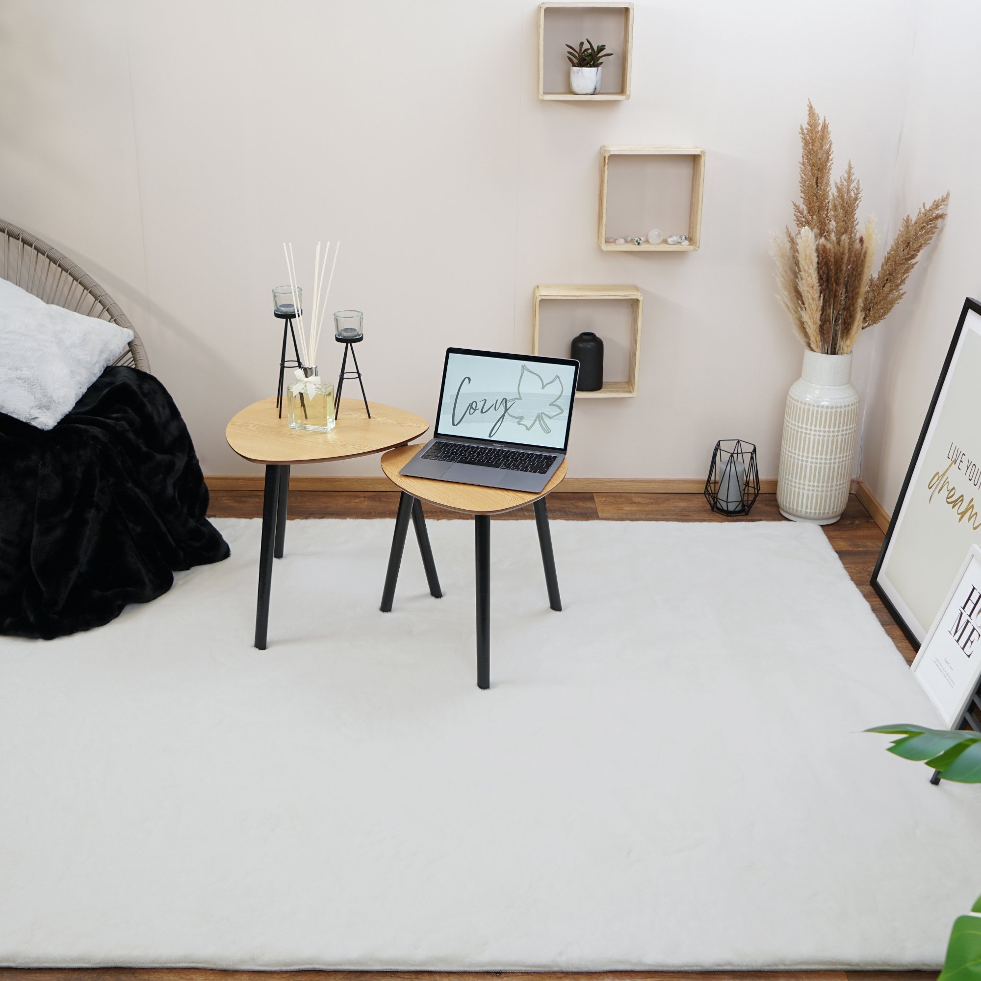 Consilio Concept COZY dywan futrzany 60x100 kość słoniowa dywan supermiękki 28 mm wysokość miękkie imitacja futra królika biały kremowy