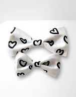 Krawaty i muchy męskie - Zestaw muszek dla taty i syna w serca serduszka biała - miniaturka - grafika 1