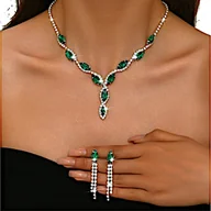 Zestawy biżuterii dla kobiet - Zestaw Biżuterii Komplet Naszyjnik Kolczyki Srebrny Ślubny Cyrkonie Zielony - miniaturka - grafika 1
