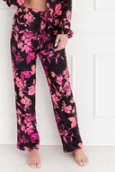 Piżamy damskie - Spodnie damskie LETISSIA - długie spodnie w różowe kwiaty na czarnym tle. - BOHOMOSS - miniaturka - grafika 1