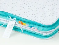 Koce i narzuty dla dzieci - MAMO-TATO Kocyk Minky dla niemowląt i dzieci 75x100 Mini gwiazdki szare na bieli / turkus - letni - miniaturka - grafika 1