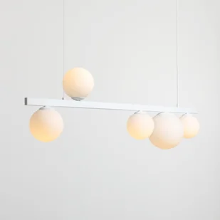 Lampa wisząca Garda 5 w białym kolorze ze szklanymi kloszami – idealna do jadalni - Oprawy, klosze i abażury - miniaturka - grafika 1