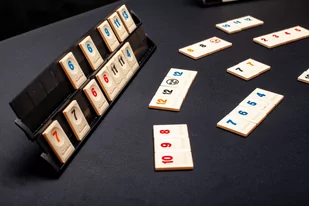 Antypoślizgowa Mata Do Gry Rummikub - Uniwersalna Mata Do Gier 120X80 Cm (47' X 31,5') - Akcesoria do gier planszowych - miniaturka - grafika 1