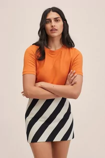 Koszulki i topy damskie - Mango t-shirt damski kolor pomarańczowy - grafika 1