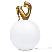 Lampy stojące - Stojąca lampa podłogowa Uomo MSE1501100430 Moosee kula postać złota biała - miniaturka - grafika 1