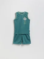 Spodnie i spodenki dla chłopców - Reserved - Sportowy komplet z nadrukiem - zielony - miniaturka - grafika 1