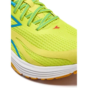 Buty biegowe męskie DIADORA MYTHOS BLUSHIELD 9 VORTICE - Buty sportowe męskie - miniaturka - grafika 4
