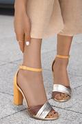 Sandały damskie - Pomarańczowe sandały na słupku Rosella - saway - miniaturka - grafika 1