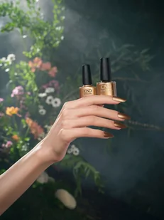 Lakier Cnd Vinylux It's Getting Golder 15 ml - Lakiery do paznokci - miniaturka - grafika 2