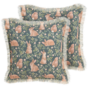 Poduszki dekoracyjne - 2 poduszki dekoracyjne z motywem królika 45 x 45 cm zielone ALSTROEMERIA - miniaturka - grafika 1