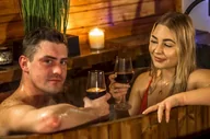 Vouchery - Piwne SPA - Katowice - kąpiel w winie- 2 osoby - miniaturka - grafika 1