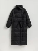 Płaszcze damskie - Reserved - Pikowany płaszcz z paskiem - czarny - miniaturka - grafika 1