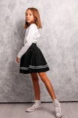 Sukienki i spódniczki dla dziewczynek - Czarna rozkloszowana elegancka spódnica szkolna Mona - miniaturka - grafika 1