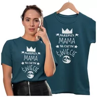 Gadżety dla niej i dla niego - Koszulka dla Mamy na Dzień Mamy z nadrukiem najlepsza mama na całym świecie kolor petrol blue - miniaturka - grafika 1