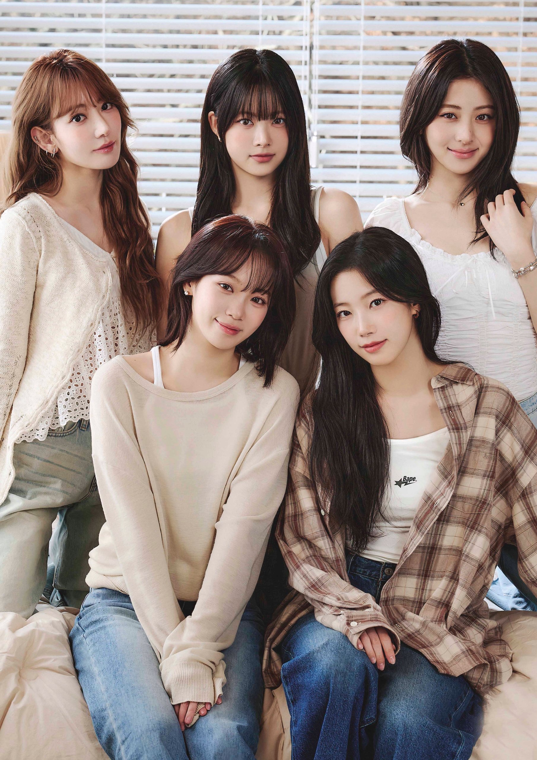 Plakat A2 Le Sserafim K-Pop Kpop Korea Muzyka