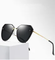 Okulary korekcyjne, oprawki, szkła - Damskie Przeciwsłoneczne okulary z polaryzacją czarne/złote STL16A - miniaturka - grafika 1