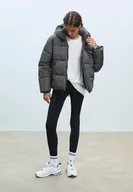 Kurtki damskie - Stradivarius Podstawowa kurtka pikowana z Kapturem Ciemnoszary XL - miniaturka - grafika 1
